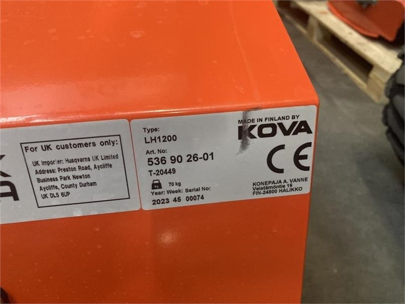 Husqvarna P524X Efi 120 cm fejemaskine - Zametač: obrázok 4 Husqvarna P524X Efi 120 cm fejemaskine - Zametač: obrázok 4