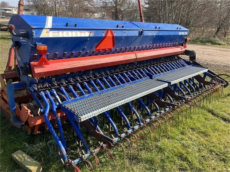 Kuhn HR 4002 Med Fiona Astra SR - Modulárny sejací stroj: obrázok 4 Kuhn HR 4002 Med Fiona Astra SR - Modulárny sejací stroj: obrázok 4