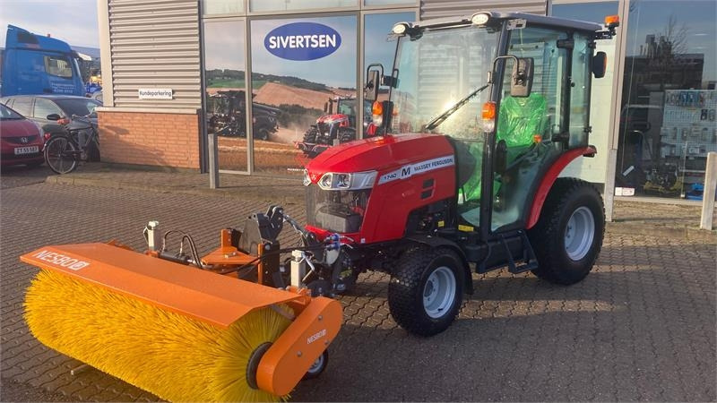 Massey Ferguson 1740 HC Frontlift/pto og 150 cm fejemaskine - Komunálny traktor: obrázok 1 Massey Ferguson 1740 HC Frontlift/pto og 150 cm fejemaskine - Komunálny traktor: obrázok 1