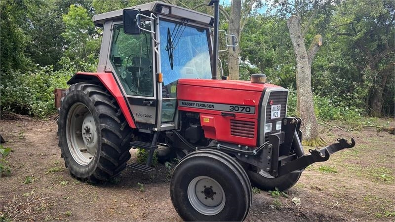 Massey Ferguson 3070 Traktor - Traktor: obrázok 2 Massey Ferguson 3070 Traktor - Traktor: obrázok 2