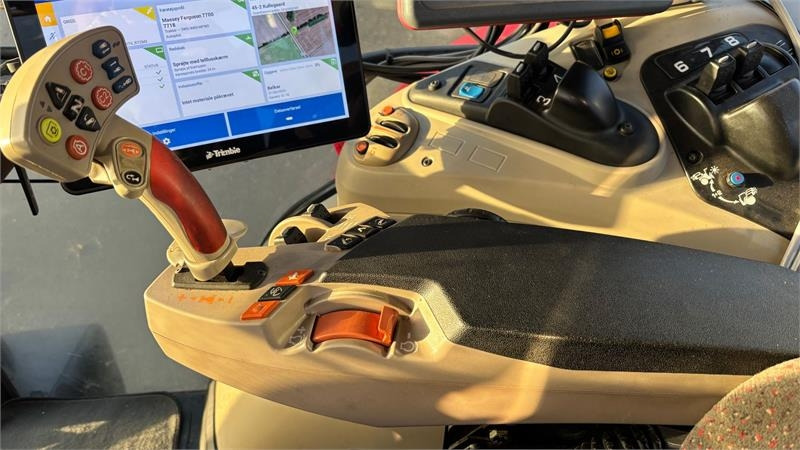 Massey Ferguson 7718 Dyna 6 - Traktor: obrázok 5 Massey Ferguson 7718 Dyna 6 - Traktor: obrázok 5