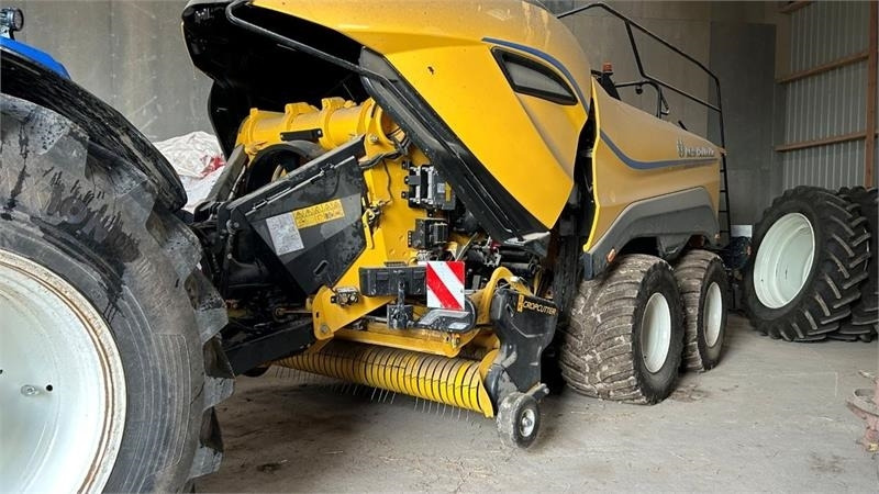 New Holland BB 1290 RC HD - Lis na hranaté balíky: obrázok 3 New Holland BB 1290 RC HD - Lis na hranaté balíky: obrázok 3