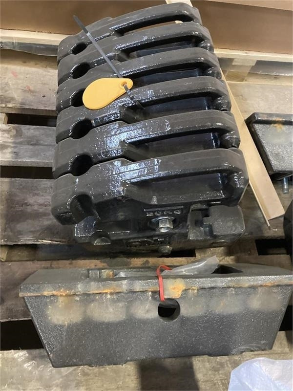 New Holland Boomer til 35-40-50-55 - Protizávažie: obrázok 3 New Holland Boomer til 35-40-50-55 - Protizávažie: obrázok 3