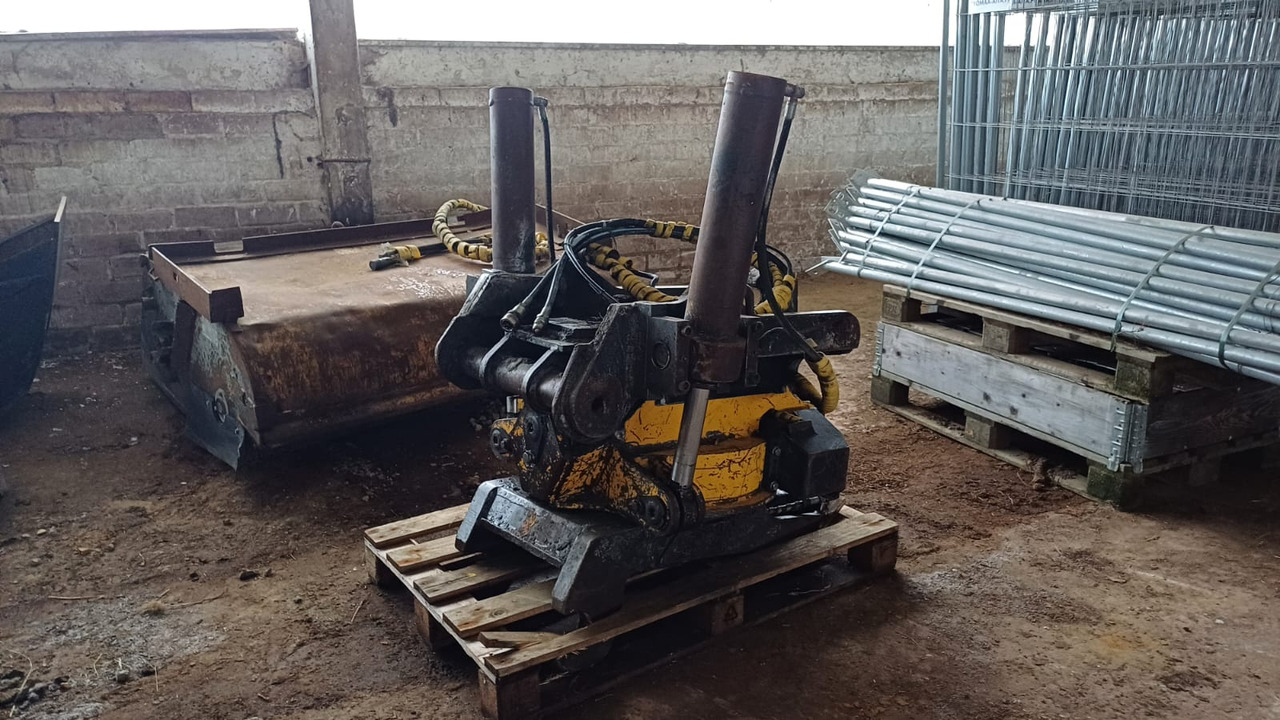 ENGCON EC30 - Tiltrotátor: obrázok 1 ENGCON EC30 - Tiltrotátor: obrázok 1