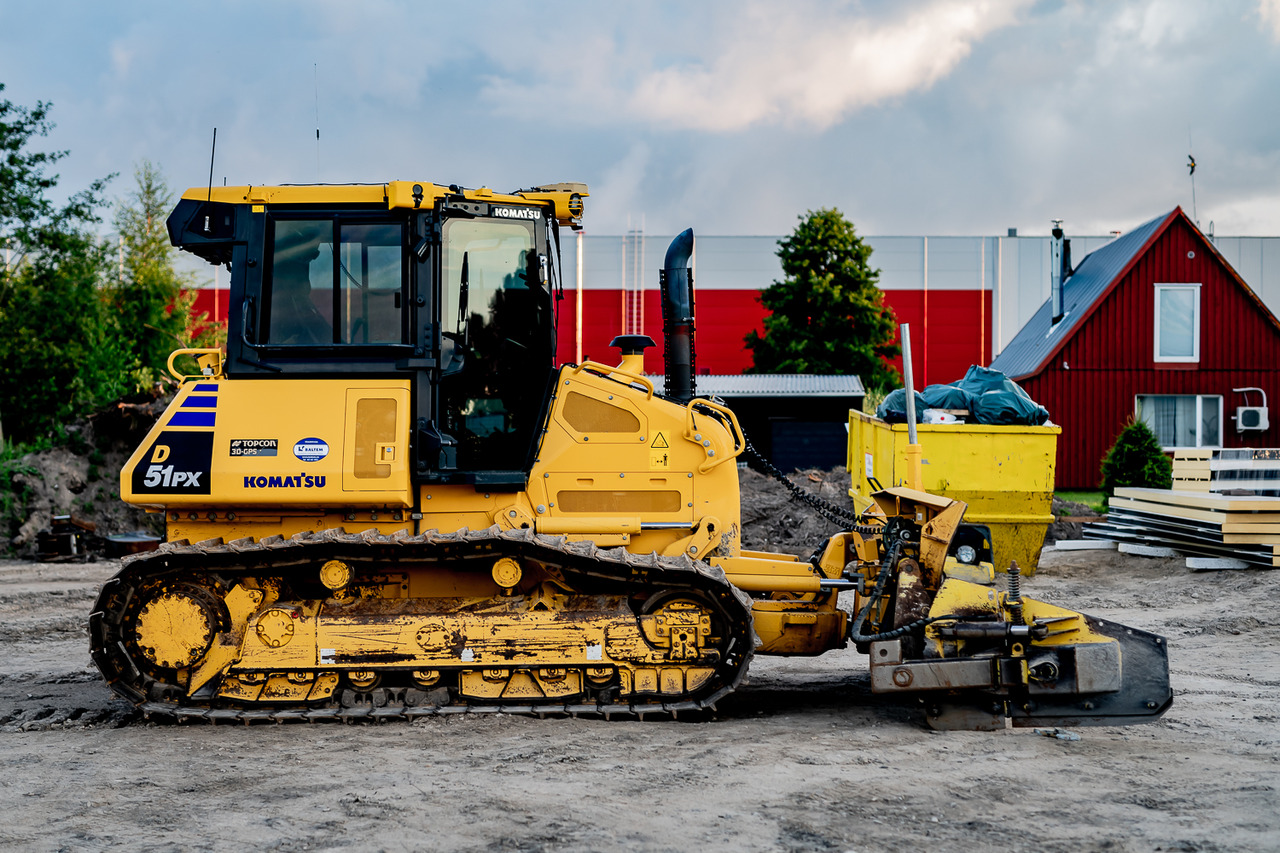 KOMATSU D51PX - Buldozér: obrázok 4 KOMATSU D51PX - Buldozér: obrázok 4
