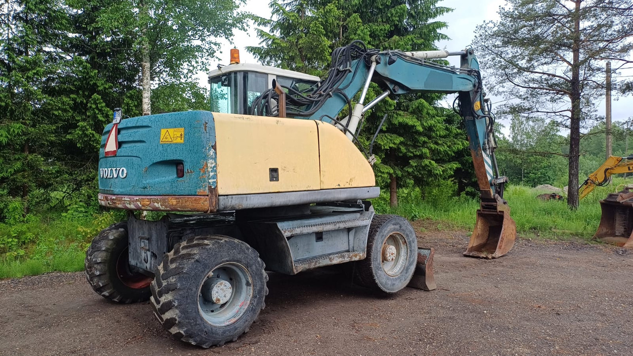 Volvo EW140 - Kolesové rýpadlo: obrázok 4 Volvo EW140 - Kolesové rýpadlo: obrázok 4