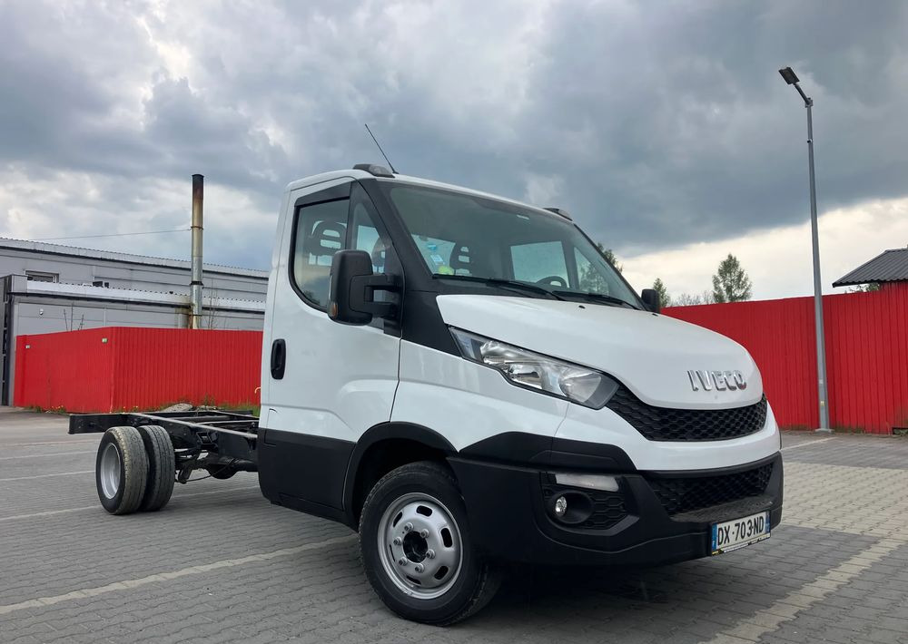 Iveco DAILY 35C13 ramo do zabudowy kiper wywrotka - Podvozek s kabinou: obrázok 2 Iveco DAILY 35C13 ramo do zabudowy kiper wywrotka - Podvozek s kabinou: obrázok 2