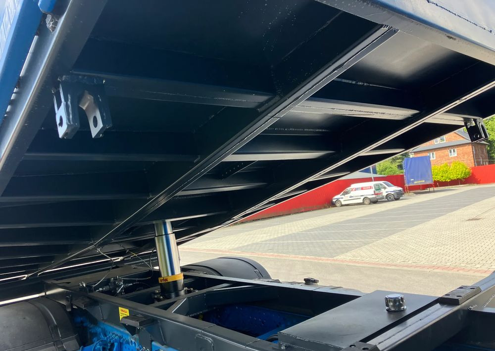 Mercedes-Benz ANTOS 1830 solidny kiper wywrotka blokada mostu - Sklápač: obrázok 4 Mercedes-Benz ANTOS 1830 solidny kiper wywrotka blokada mostu - Sklápač: obrázok 4