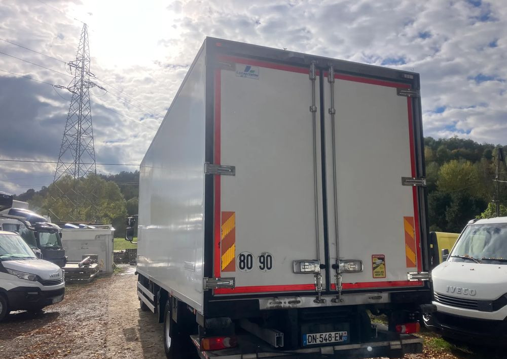 Renault Renault Gama D 240 chłodnia izoterma - Chladirenské nákladné vozidlo: obrázok 4 Renault Renault Gama D 240 chłodnia izoterma - Chladirenské nákladné vozidlo: obrázok 4