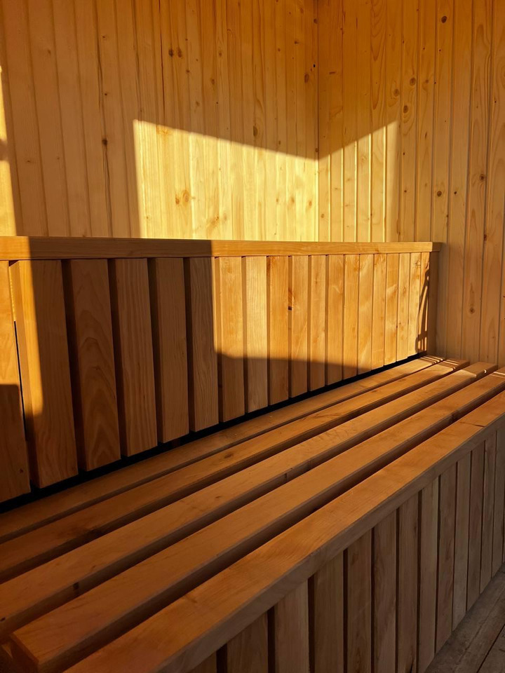 IDEX Sauna 200x220x200 cm – Compact Outdoor or Indoor Sauna Cabin Mobile Sauna - Obytný kontajner: obrázok 5 IDEX Sauna 200x220x200 cm – Compact Outdoor or Indoor Sauna Cabin Mobile Sauna - Obytný kontajner: obrázok 5