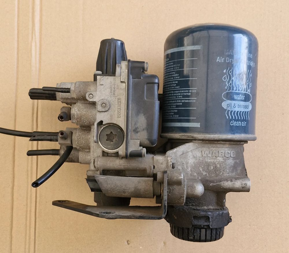 MAN TG3 TGX APS OSUSZACZ POWIETRZA 81.AC216-9110 - Kompresor pre Nákladné auto: obrázok 1 MAN TG3 TGX APS OSUSZACZ POWIETRZA 81.AC216-9110 - Kompresor pre Nákladné auto: obrázok 1