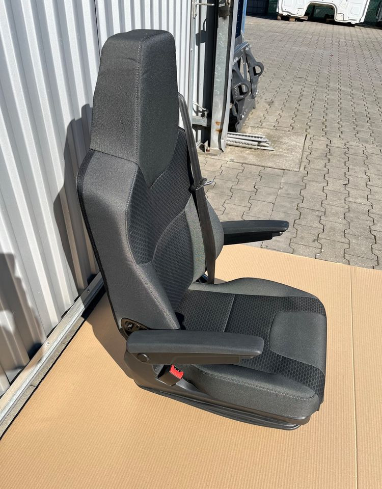 NOWY Fotel kierowcy MAN TG3 TGX nowy model siedzenie lewe - Sedadlo pre Nákladné auto: obrázok 3 NOWY Fotel kierowcy MAN TG3 TGX nowy model siedzenie lewe - Sedadlo pre Nákladné auto: obrázok 3