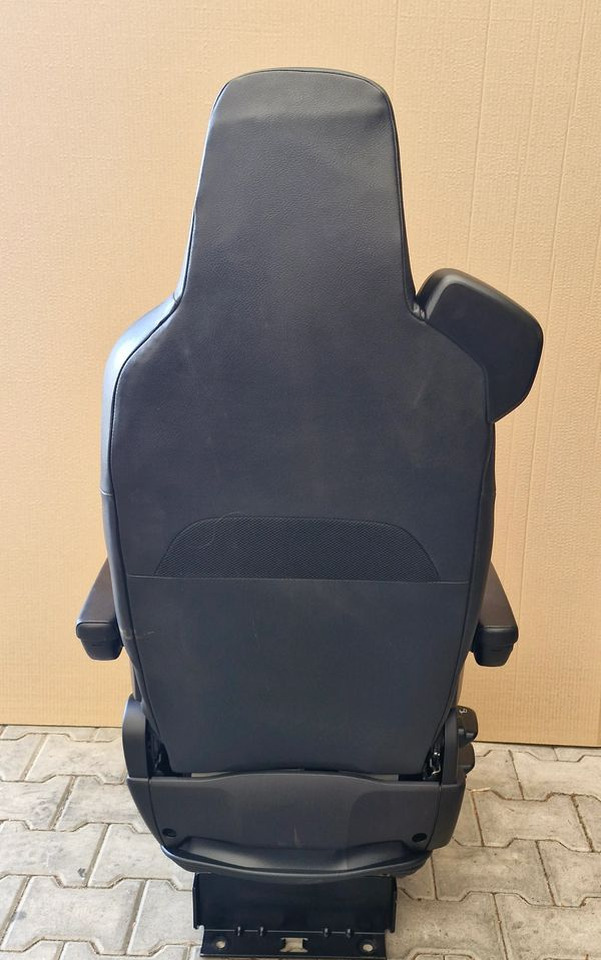 SCANIA R S FOTEL PASAŻERA - Sedadlo: obrázok 2 SCANIA R S FOTEL PASAŻERA - Sedadlo: obrázok 2