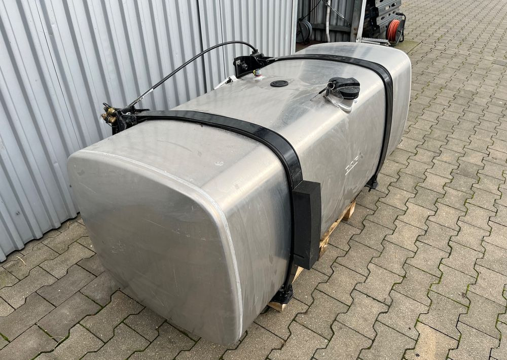 Zbiornik paliwa DAF XG XF CF 620 litrów bak jak NOWY - Palivový systém pre Nákladné auto: obrázok 3 Zbiornik paliwa DAF XG XF CF 620 litrów bak jak NOWY - Palivový systém pre Nákladné auto: obrázok 3