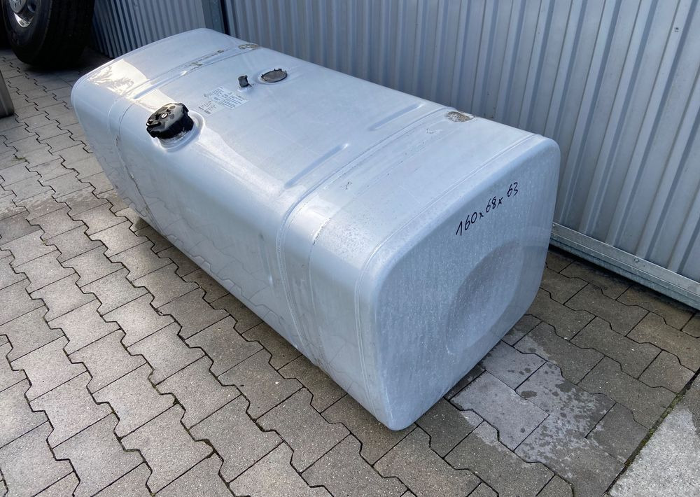 Zbiornik paliwa MAN TGX TGS 600 litrów bak - Palivová nádrž pre Nákladné auto: obrázok 2 Zbiornik paliwa MAN TGX TGS 600 litrów bak - Palivová nádrž pre Nákladné auto: obrázok 2