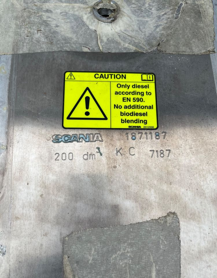 Zbiornik paliwa Scania R S 200L bak 1871187 jak NOWY - Palivový systém pre Nákladné auto: obrázok 4 Zbiornik paliwa Scania R S 200L bak 1871187 jak NOWY - Palivový systém pre Nákladné auto: obrázok 4
