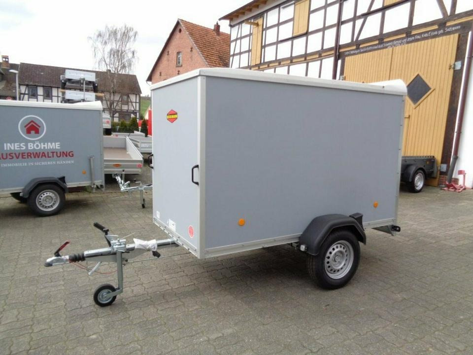 Böckmann KT 2513/135 PKW-Anhänger, Koffer, 1,35to., 100 km/h - Auto príves: obrázok 1 Böckmann KT 2513/135 PKW-Anhänger, Koffer, 1,35to., 100 km/h - Auto príves: obrázok 1