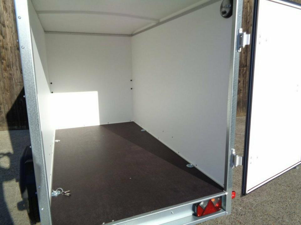 Böckmann KT 2513/135 PKW-Anhänger Koffer 1,35to. 100 km/h - Auto príves: obrázok 5 Böckmann KT 2513/135 PKW-Anhänger Koffer 1,35to. 100 km/h - Auto príves: obrázok 5