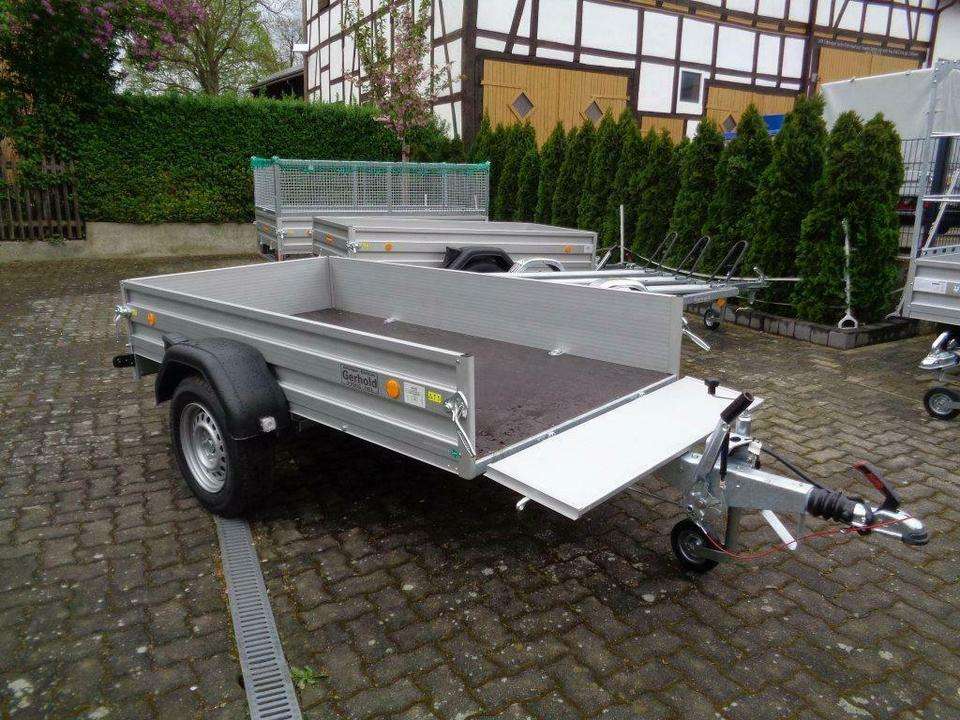 Böckmann PKW-Anhänger, 1,35 to. Einachs, Stirnwandklappe100 km/h - Auto príves: obrázok 1 Böckmann PKW-Anhänger, 1,35 to. Einachs, Stirnwandklappe100 km/h - Auto príves: obrázok 1