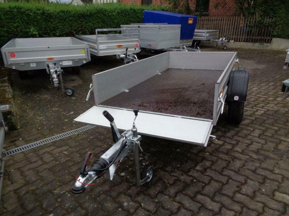 Böckmann PKW-Anhänger, 1,35 to. Einachs, Stirnwandklappe100 km/h - Auto príves: obrázok 2 Böckmann PKW-Anhänger, 1,35 to. Einachs, Stirnwandklappe100 km/h - Auto príves: obrázok 2