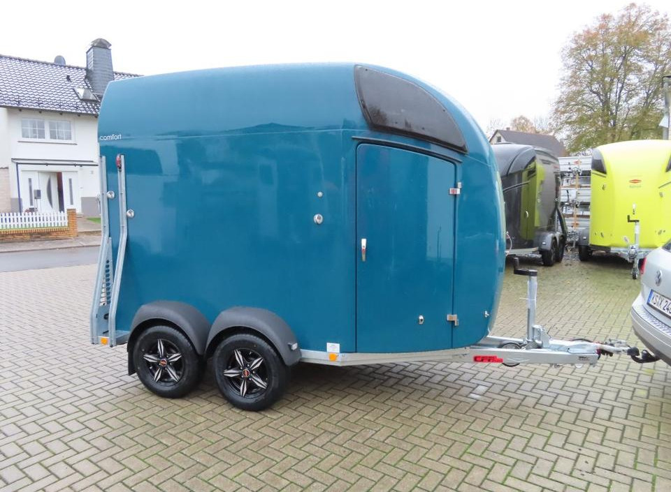 Böckmann Pferdeanhänger, Comfort, Flügeltür,100 km/h,Aluboden - Príves na prepravu koní: obrázok 4 Böckmann Pferdeanhänger, Comfort, Flügeltür,100 km/h,Aluboden - Príves na prepravu koní: obrázok 4