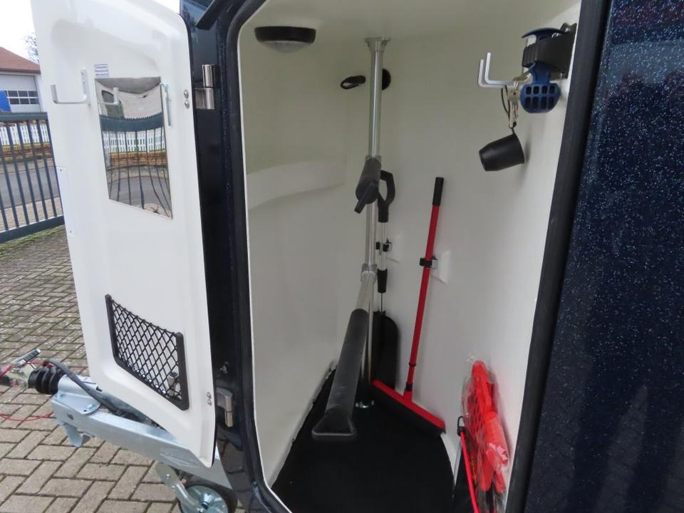 Böckmann Pferdeanhänger, NEU Comfort 23, Sattelkammer,ALUBODEN - Príves na prepravu koní: obrázok 4 Böckmann Pferdeanhänger, NEU Comfort 23, Sattelkammer,ALUBODEN - Príves na prepravu koní: obrázok 4
