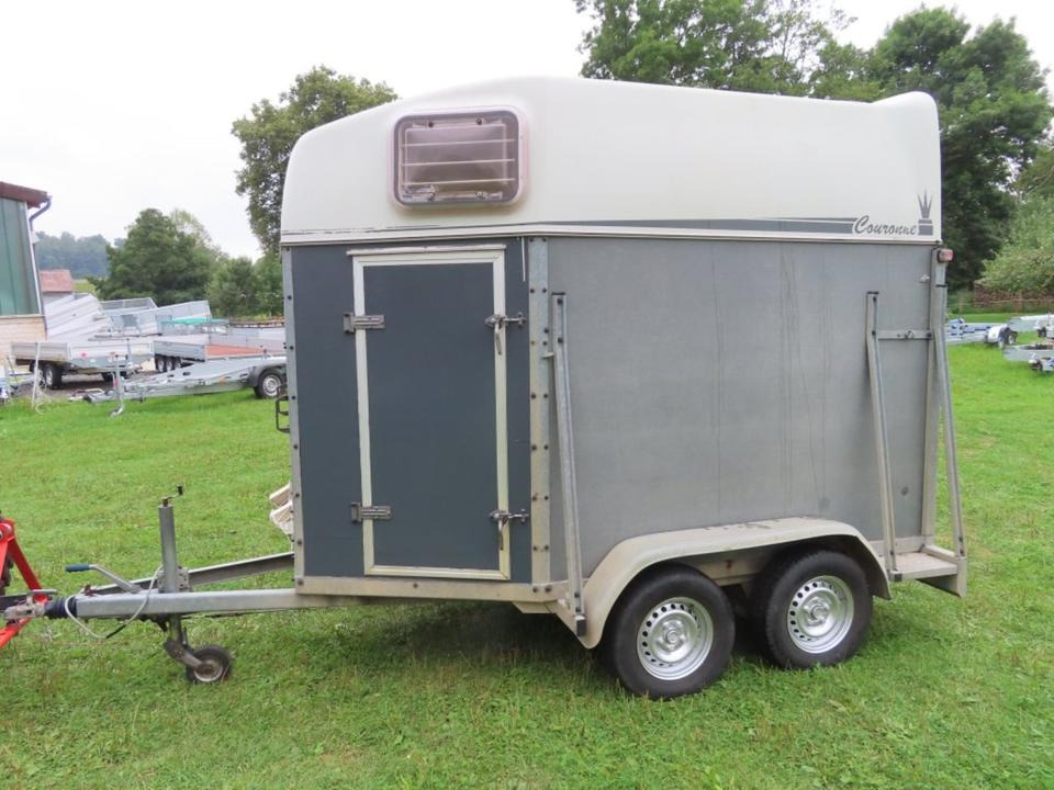 Vieh - Pferdeanhänger, PKW Anhänger, Henra, TÜV NEU - Príves na prepravu koní: obrázok 2 Vieh - Pferdeanhänger, PKW Anhänger, Henra, TÜV NEU - Príves na prepravu koní: obrázok 2