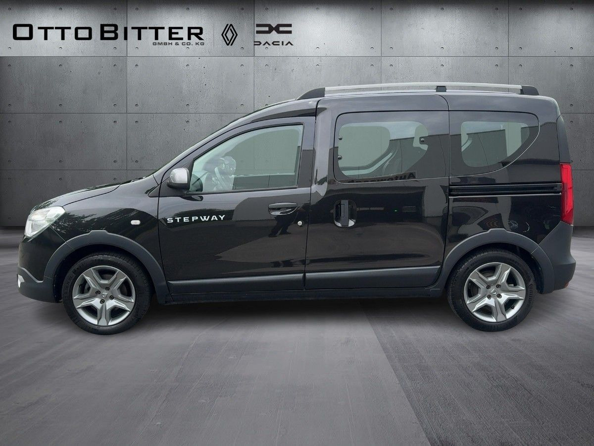 Dacia Dokker Stepway TCe130 ANHÄNGERKUPPLUNG/WINTERR - Mikrobus: obrázok 2 Dacia Dokker Stepway TCe130 ANHÄNGERKUPPLUNG/WINTERR - Mikrobus: obrázok 2