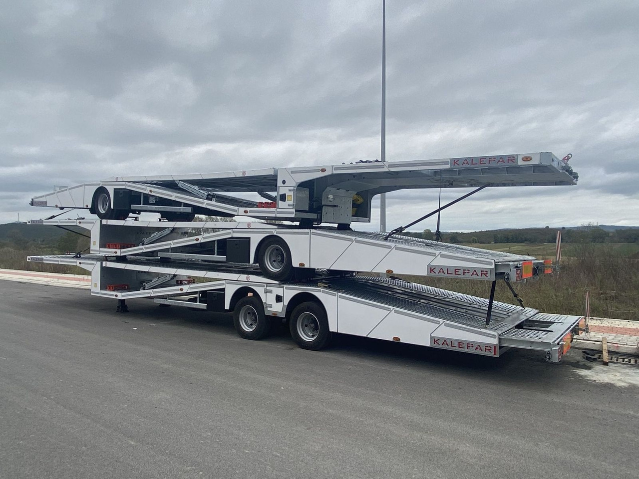 KALEPAR KLP119V4 4er-Autotransporter 1xAchse VDI - Náves prepravník áut: obrázok 3 KALEPAR KLP119V4 4er-Autotransporter 1xAchse VDI - Náves prepravník áut: obrázok 3