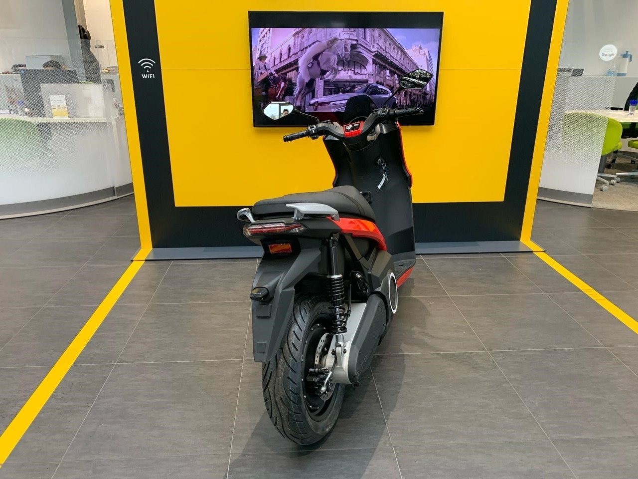 Silence S01 L1e Connected 45km/h (5,6 kWh) ELEKTROROLLER - Motocykel: obrázok 4 Silence S01 L1e Connected 45km/h (5,6 kWh) ELEKTROROLLER - Motocykel: obrázok 4