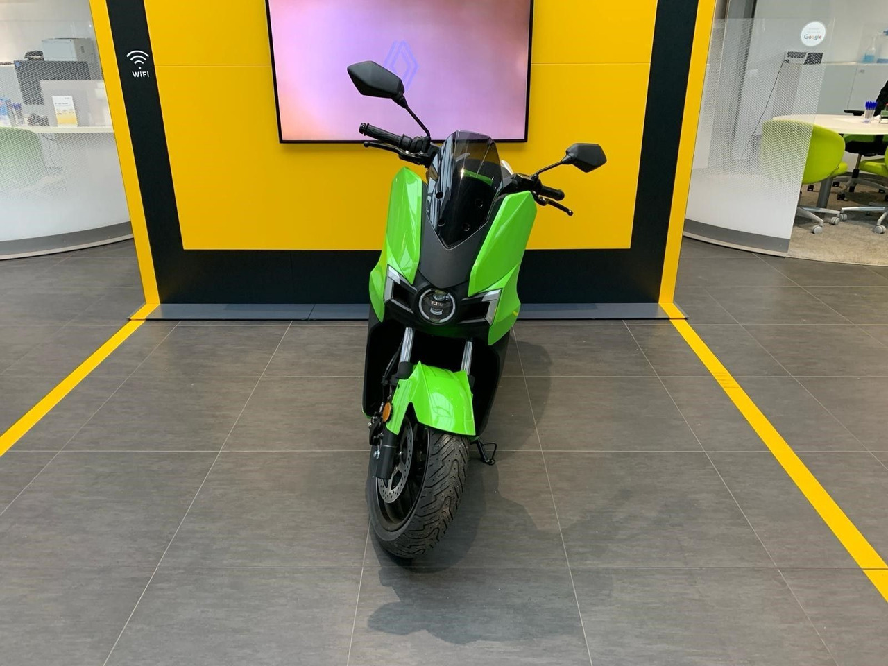 Silence S01 L3e Connected 95km/h (5,6 kWh) ELEKTROROLLER - Motocykel: obrázok 3 Silence S01 L3e Connected 95km/h (5,6 kWh) ELEKTROROLLER - Motocykel: obrázok 3