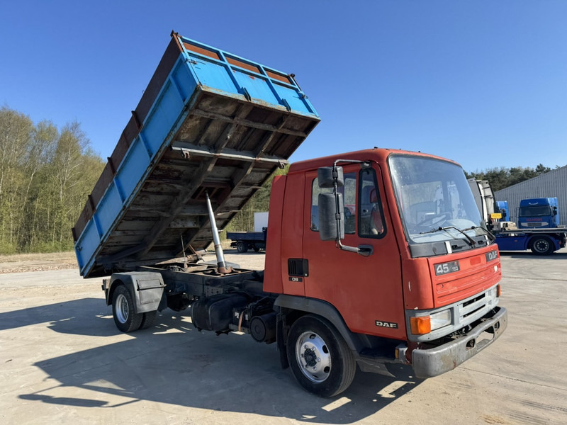 DAF 45 ATI 160 (FULL STEEL SUSPENSION / MANUAL PUMP / EURO 2) - Sklápač: obrázok 3 DAF 45 ATI 160 (FULL STEEL SUSPENSION / MANUAL PUMP / EURO 2) - Sklápač: obrázok 3