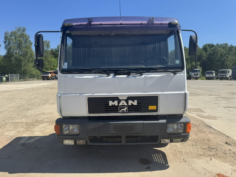 MAN 12.224 (MANUAL GEARBOX / EURO 2 / BELGIAN TRUCK IN GOOD CONDITION !!!) - Podvozek s kabinou: obrázok 3 MAN 12.224 (MANUAL GEARBOX / EURO 2 / BELGIAN TRUCK IN GOOD CONDITION !!!) - Podvozek s kabinou: obrázok 3