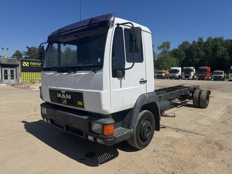 MAN 12.224 (MANUAL GEARBOX / EURO 2 / BELGIAN TRUCK IN GOOD CONDITION !!!) - Podvozek s kabinou: obrázok 2 MAN 12.224 (MANUAL GEARBOX / EURO 2 / BELGIAN TRUCK IN GOOD CONDITION !!!) - Podvozek s kabinou: obrázok 2