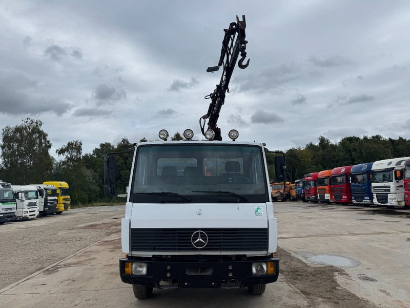 Mercedes-Benz SK 917 (STEEL SUSPENSION / PARLFINGER CRANE / AUXILIARY / 6 CYLINDER WITH MANUAL PUMP) - Sklápač, Auto s hydraulickou rukou: obrázok 2 Mercedes-Benz SK 917 (STEEL SUSPENSION / PARLFINGER CRANE / AUXILIARY / 6 CYLINDER WITH MANUAL PUMP) - Sklápač, Auto s hydraulickou rukou: obrázok 2