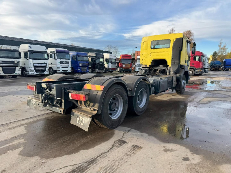 Renault Kerax 420 (GRAND PONT / SUSPENSION LAMES / BOITE MANUELLE / PARFAIT ETAT !!!) - Podvozek s kabinou: obrázok 5 Renault Kerax 420 (GRAND PONT / SUSPENSION LAMES / BOITE MANUELLE / PARFAIT ETAT !!!) - Podvozek s kabinou: obrázok 5