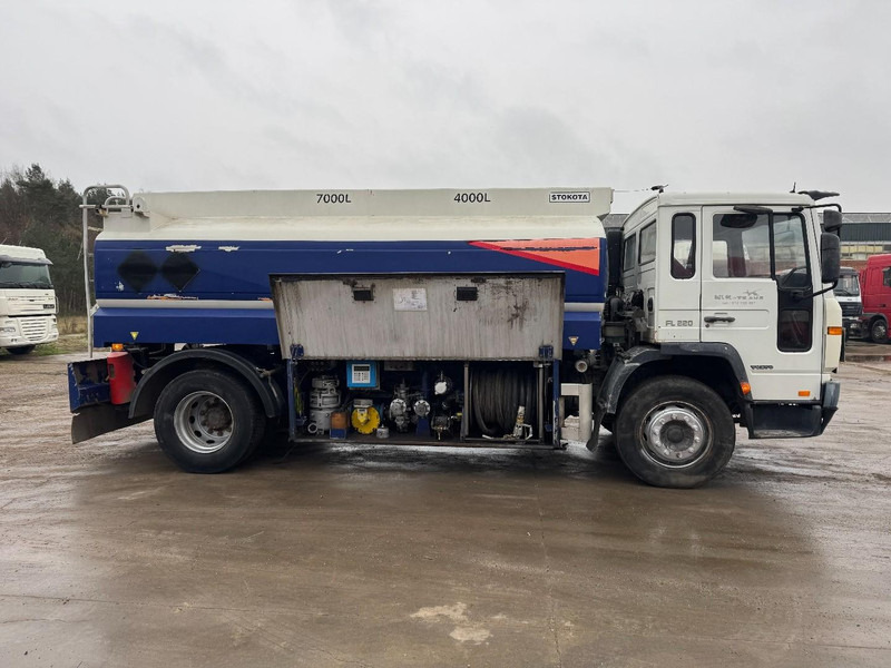 Volvo FL 6 - 220 (11000 L / 2 COMPARTMENTS / 18 TON / MANUAL GEARBOX / PERFECT) - Cisternové vozidlo: obrázok 4 Volvo FL 6 - 220 (11000 L / 2 COMPARTMENTS / 18 TON / MANUAL GEARBOX / PERFECT) - Cisternové vozidlo: obrázok 4