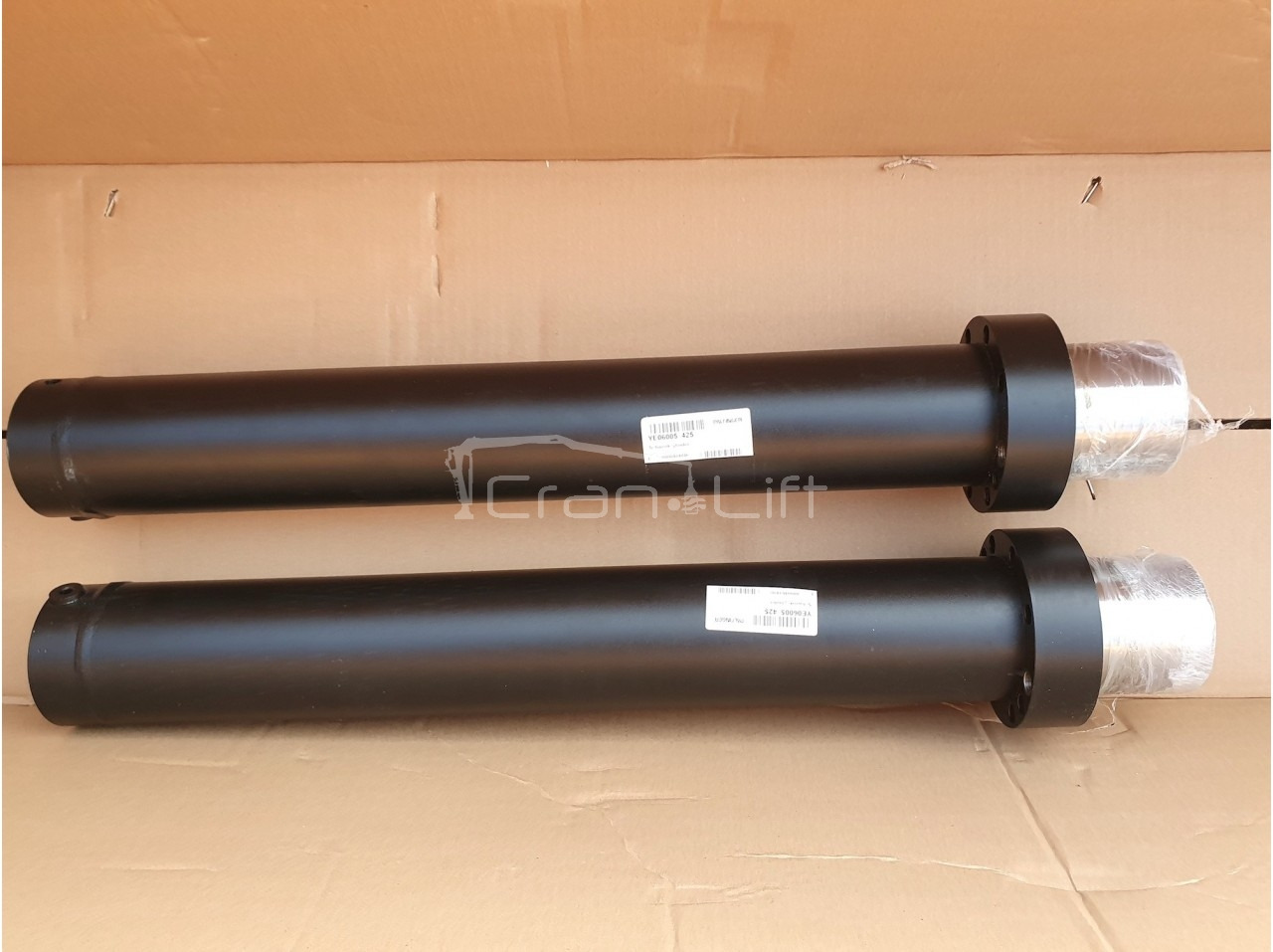 Siłownik, cylinder obrotu Epsilon M100, M110, M120, M130 YE06005_425 - Hydraulický valec pre Hydraulická ruka: obrázok 1 Siłownik, cylinder obrotu Epsilon M100, M110, M120, M130 YE06005_425 - Hydraulický valec pre Hydraulická ruka: obrázok 1