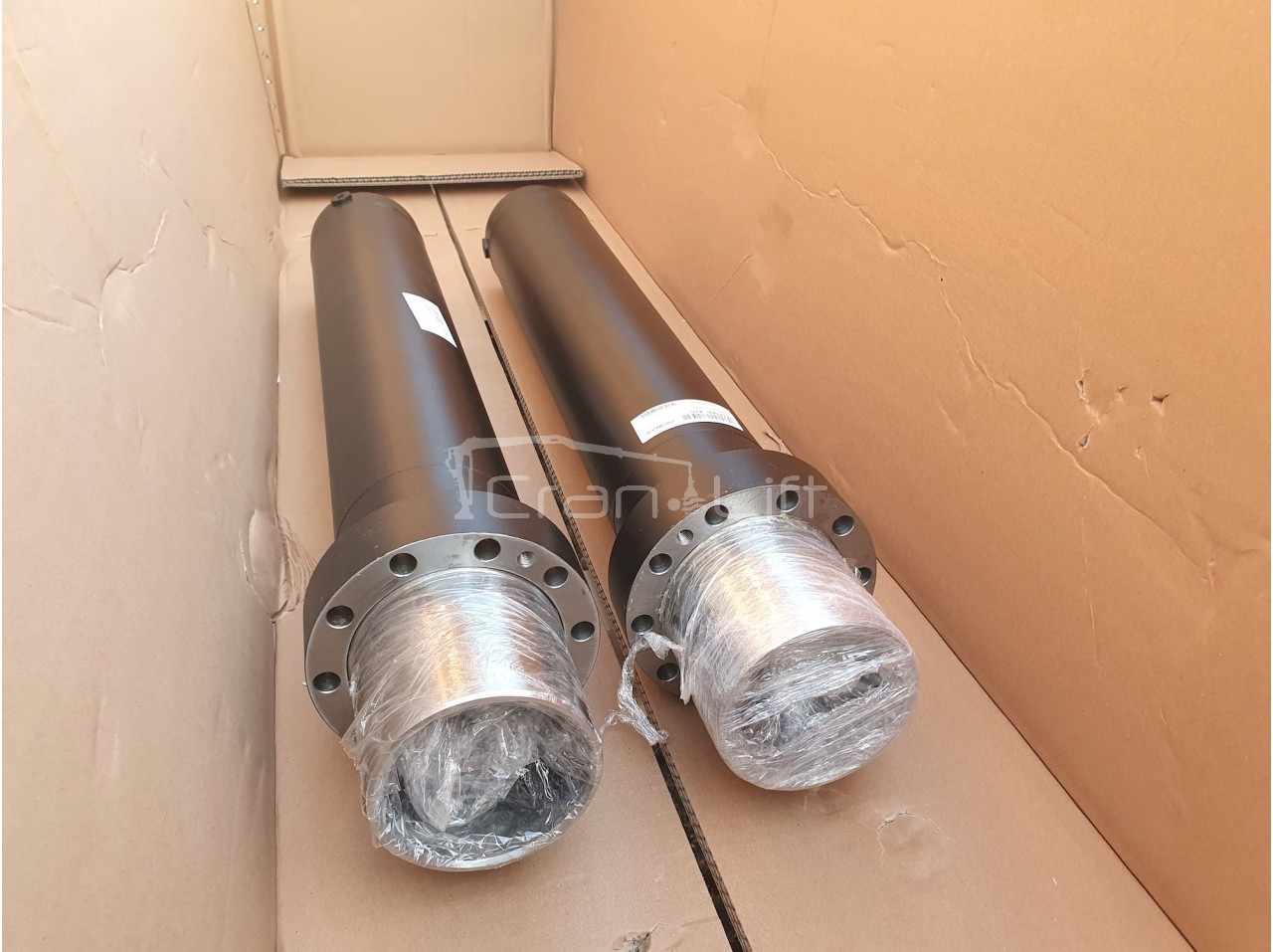 Siłownik, cylinder obrotu Epsilon Q150L, Q150Z, Q170, Q180 YE06006_425 - Hydraulický valec pre Hydraulická ruka: obrázok 2 Siłownik, cylinder obrotu Epsilon Q150L, Q150Z, Q170, Q180 YE06006_425 - Hydraulický valec pre Hydraulická ruka: obrázok 2