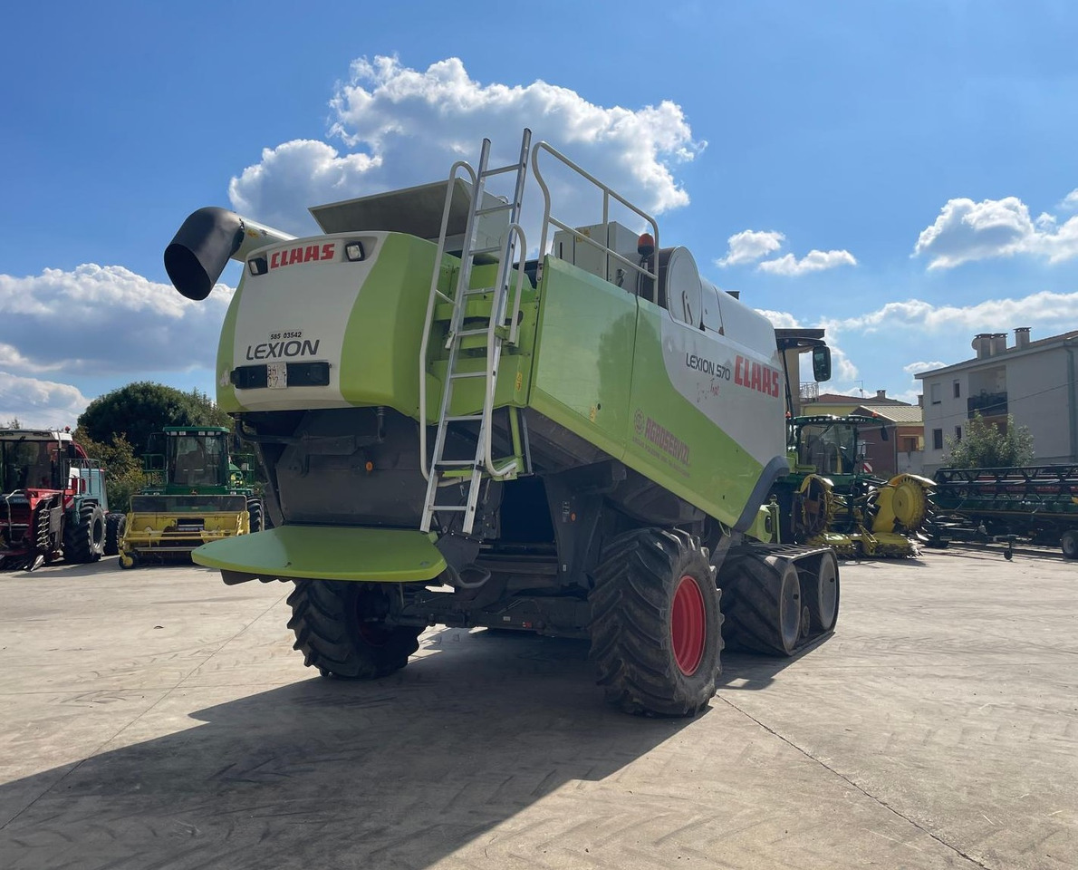 CLAAS MIETITREBBIA LEXION 570TT - Obilný kombajn: obrázok 4 CLAAS MIETITREBBIA LEXION 570TT - Obilný kombajn: obrázok 4