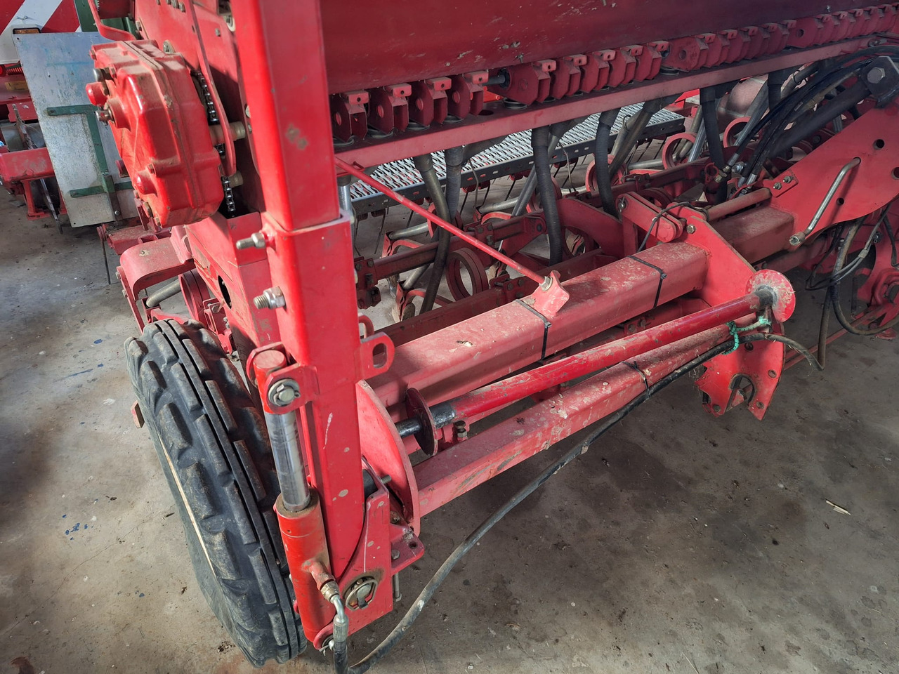 GASPARDO SEMINATRICE S300 - Univerzálny sejací stroj: obrázok 3 GASPARDO SEMINATRICE S300 - Univerzálny sejací stroj: obrázok 3