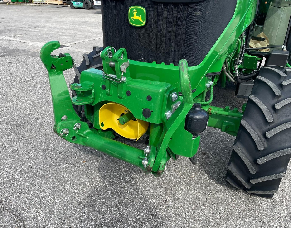 JOHN DEERE 5090 GF - Traktor: obrázok 5 JOHN DEERE 5090 GF - Traktor: obrázok 5