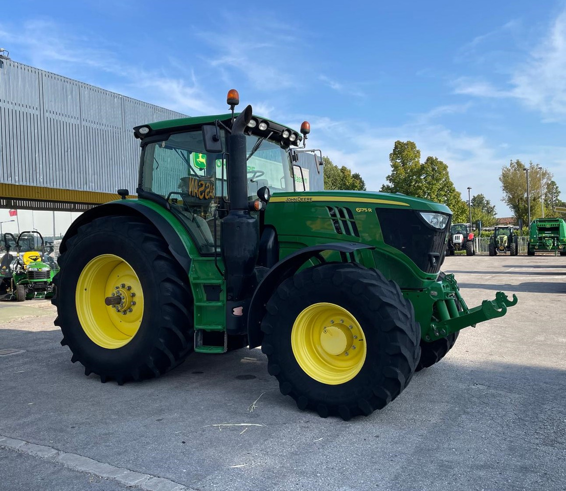 JOHN DEERE 6175 R - Traktor: obrázok 2 JOHN DEERE 6175 R - Traktor: obrázok 2