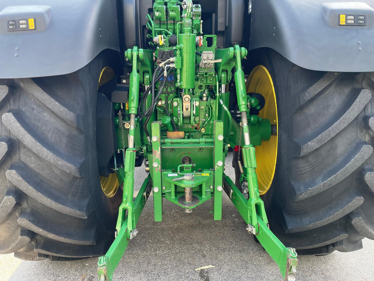 JOHN DEERE 6175 R - Traktor: obrázok 4 JOHN DEERE 6175 R - Traktor: obrázok 4