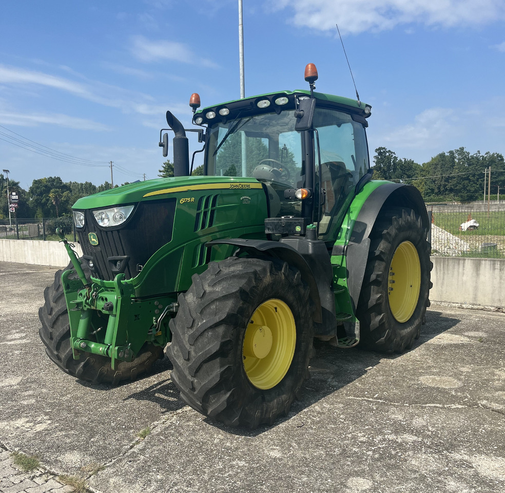 JOHN DEERE 6175 R - Traktor: obrázok 1 JOHN DEERE 6175 R - Traktor: obrázok 1