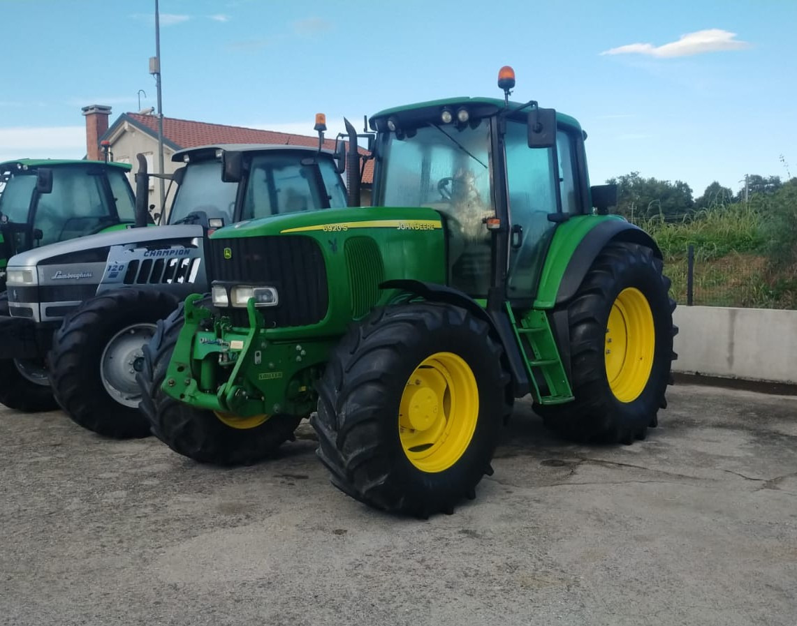JOHN DEERE 6920 S - Traktor: obrázok 1 JOHN DEERE 6920 S - Traktor: obrázok 1