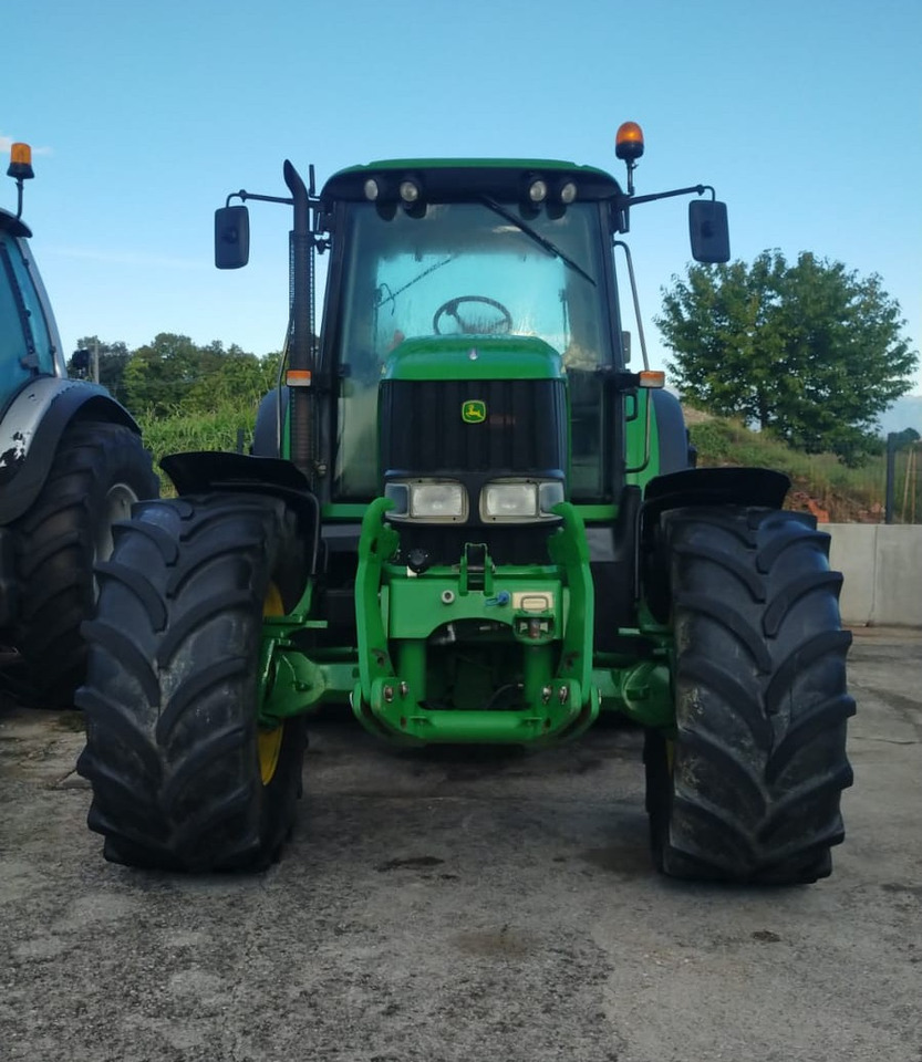 JOHN DEERE 6920 S - Traktor: obrázok 2 JOHN DEERE 6920 S - Traktor: obrázok 2