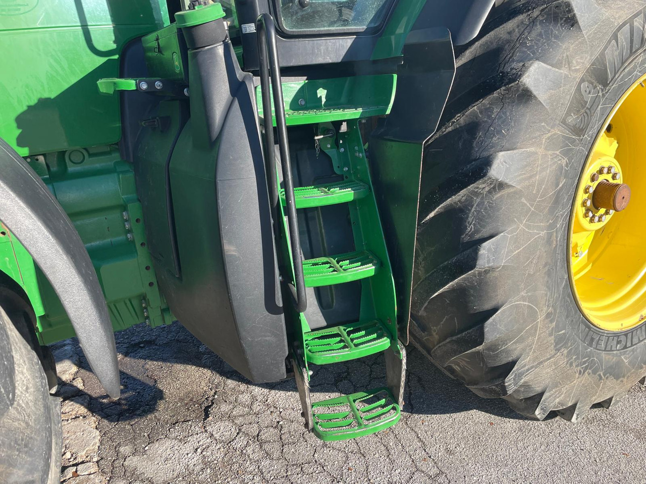 JOHN DEERE 8370 R - Traktor: obrázok 5 JOHN DEERE 8370 R - Traktor: obrázok 5