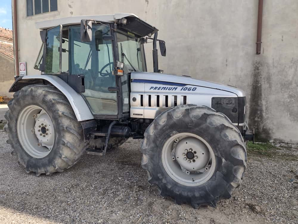 LAMBORGHINI PREMIUM 1060 - Traktor: obrázok 2 LAMBORGHINI PREMIUM 1060 - Traktor: obrázok 2