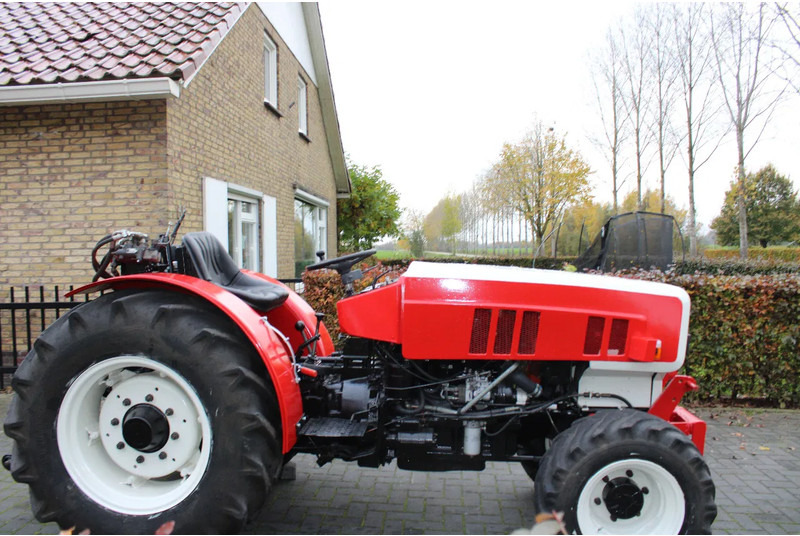 Steyr 8075 AS - Traktor: obrázok 2 Steyr 8075 AS - Traktor: obrázok 2